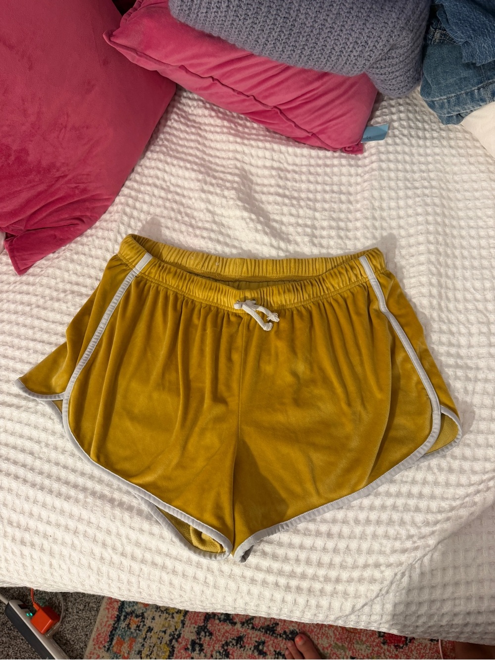 SO Mustard Yellow Velvet Women’s Shorts with Contrast Trim